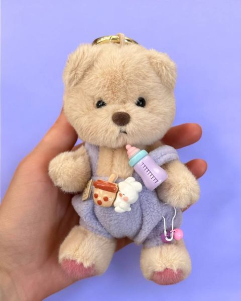 Брелок HuggyBear в Бузкових штанцях з декором BR0008 фото