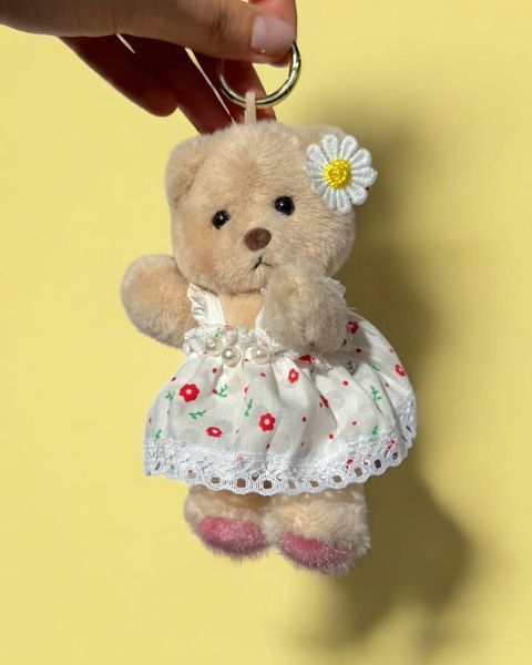 Брелок HuggyBear в білій сукні BR0009 фото